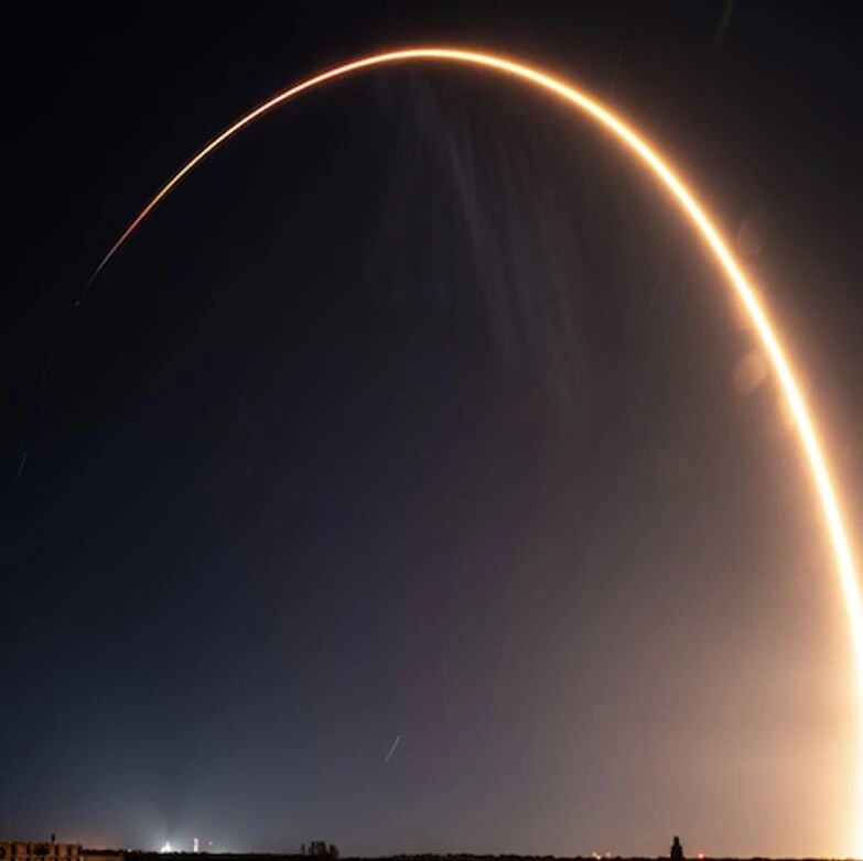 SpaceX两地同日双双成功发猎鹰9号